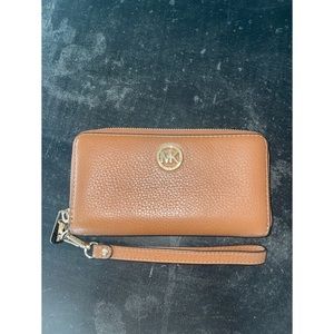 Michael Kors Leather Wristlet Wallet